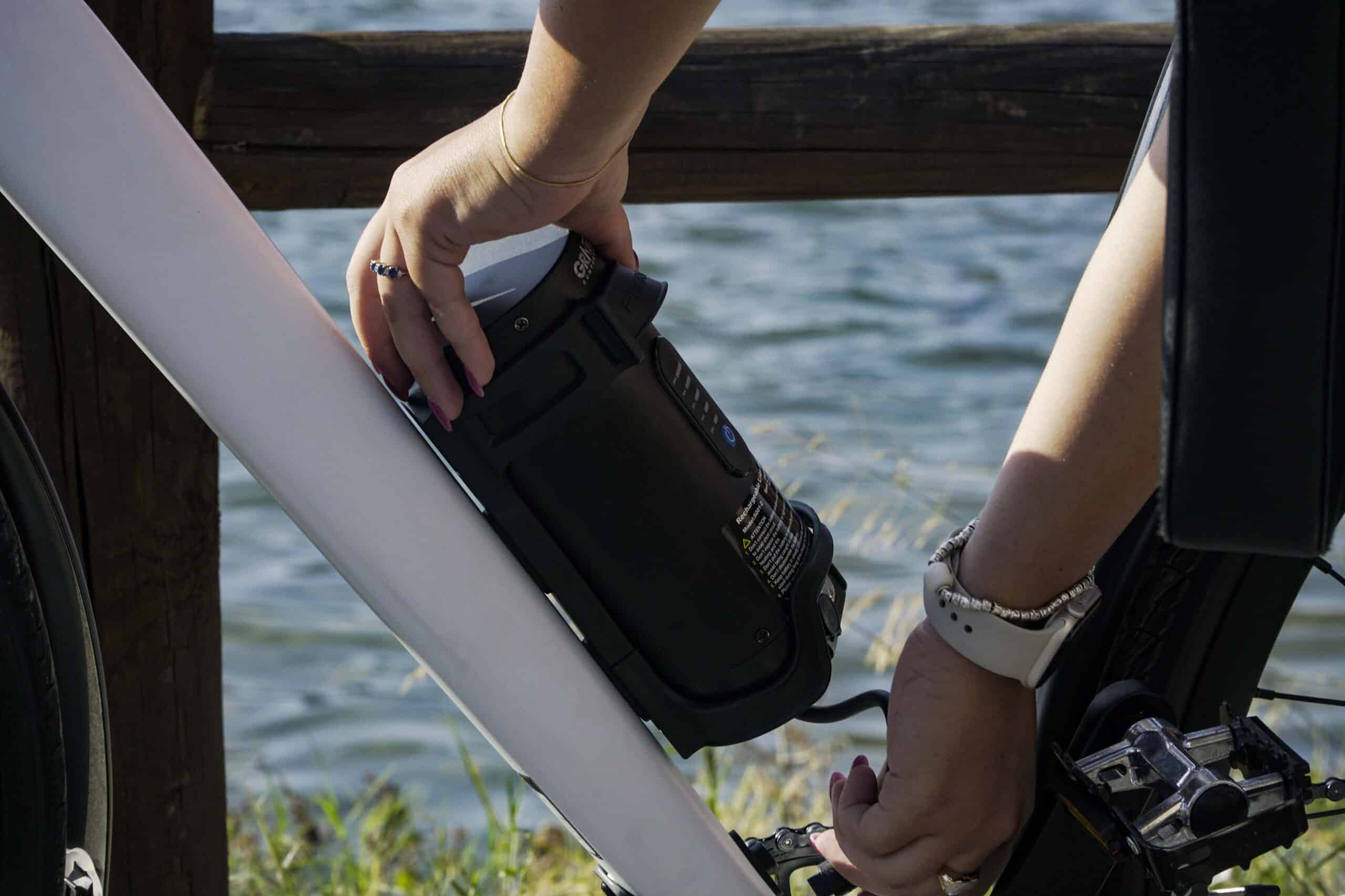 E-Bike Battery & Range: Myths, Facts, and Expert Tips to Maximize Performance